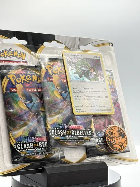 Tripack_Pokémon_EB02 _Clash_des_Rebelles _Rayquaza (88)_resultat.webp